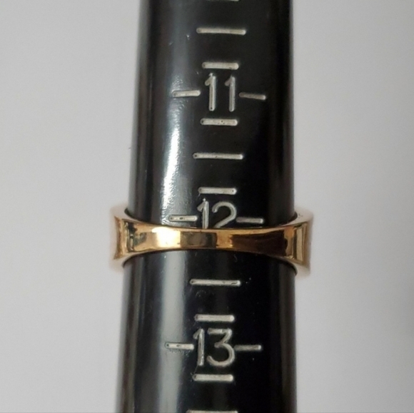 Watch Video / Sterling Silver 925 Opulent Cocktail 6-7 cttw Solitaire Ring - Picture 9 of 10